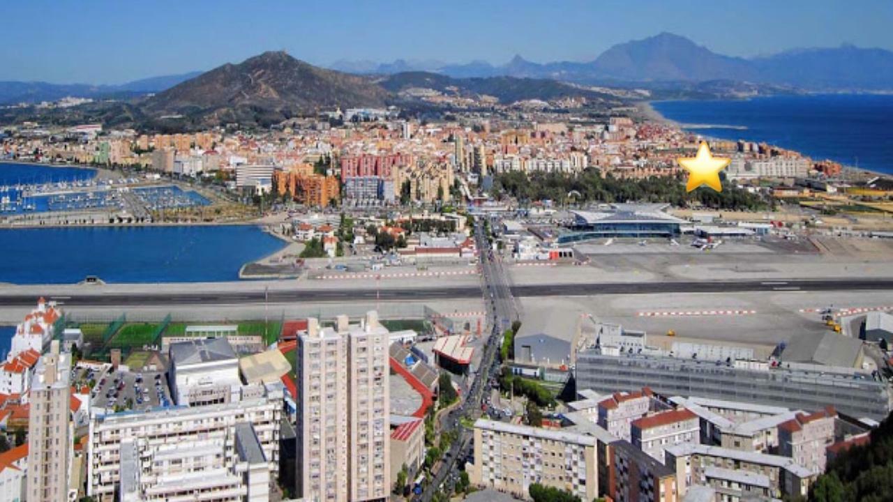 Beach, City & Gibraltar La Linea de la Concepcion Exterior photo